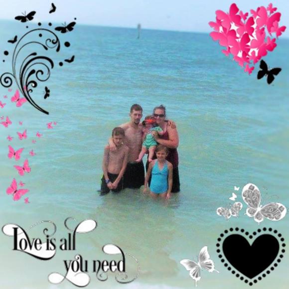 Meet your Posher, Jessica - Picture 1 of 1